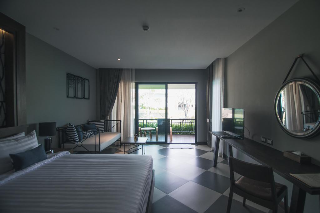 Coral Tree Huahin Hotel 4*
